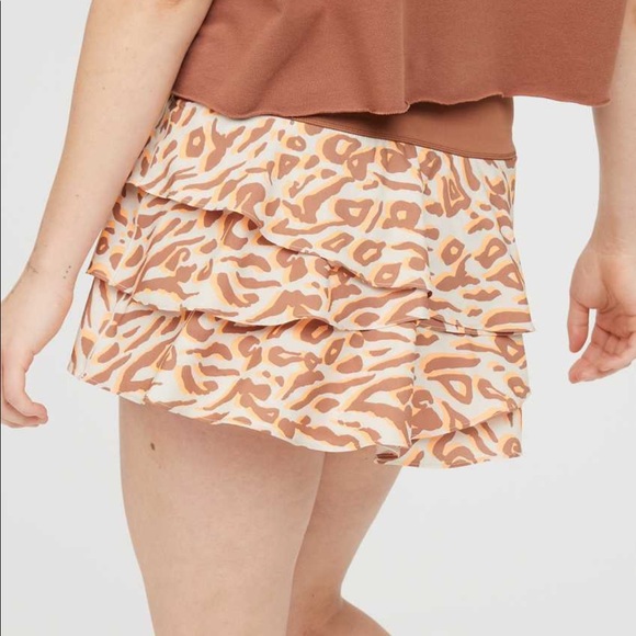 Matching Set Aerie OFFLINE Maggie Ruffle Printed Skirt Small & rust longline bra - Picture 5 of 7